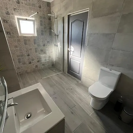 Ocean View By Charmes B Apartamento *