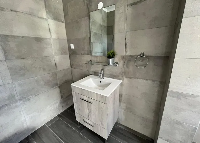 公寓 Ocean View By Charmes B